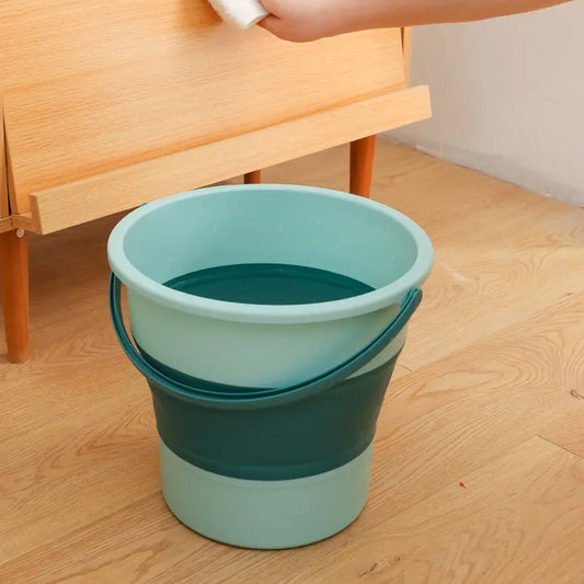 Foldable water bucket